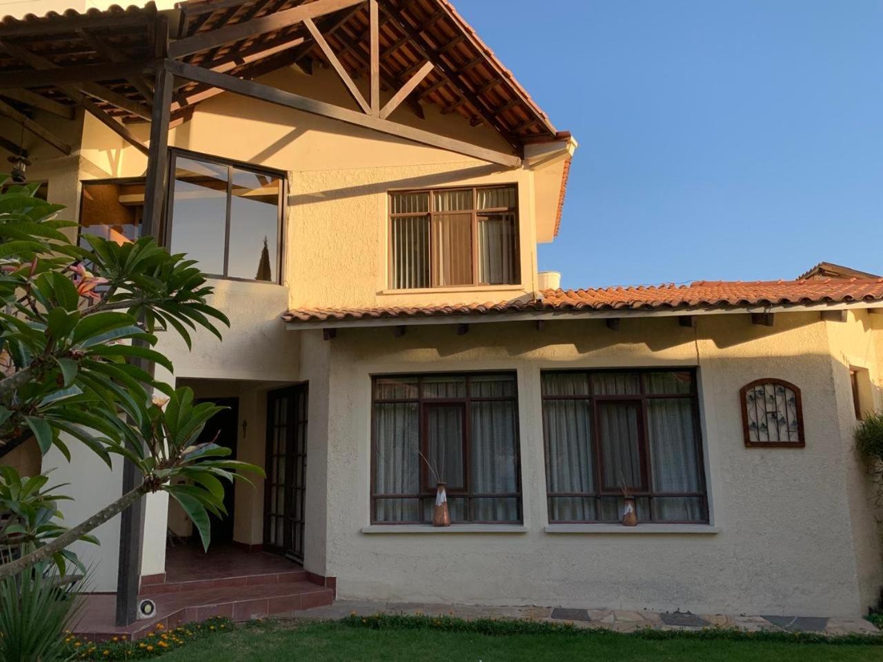 Apartamento Con Jardin Cochabamba Dış mekan fotoğraf